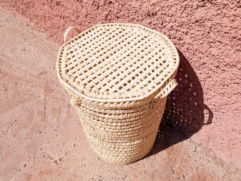 Round Laundry Basket in Palm Leaves