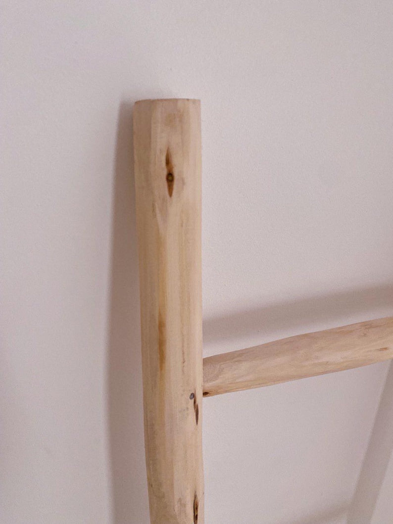 Decorative Wooden Ladder – 150cm