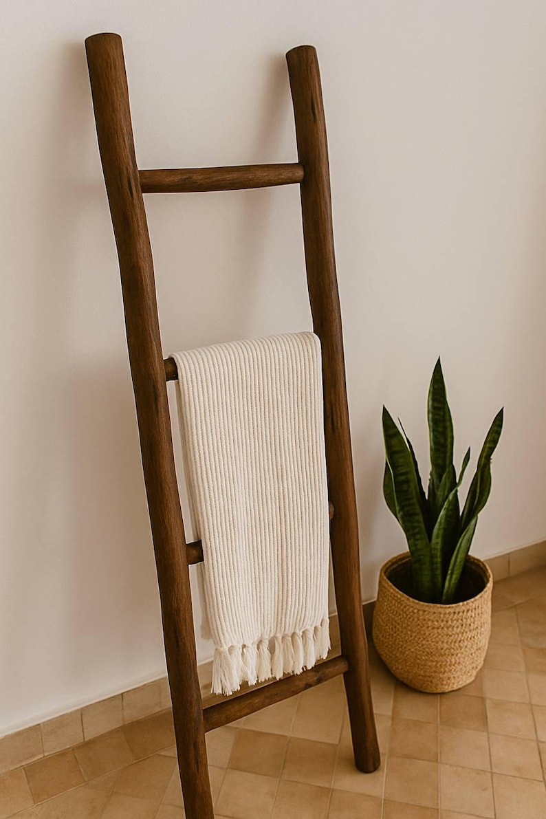 Decorative Wooden Ladder in Brown – 150cm