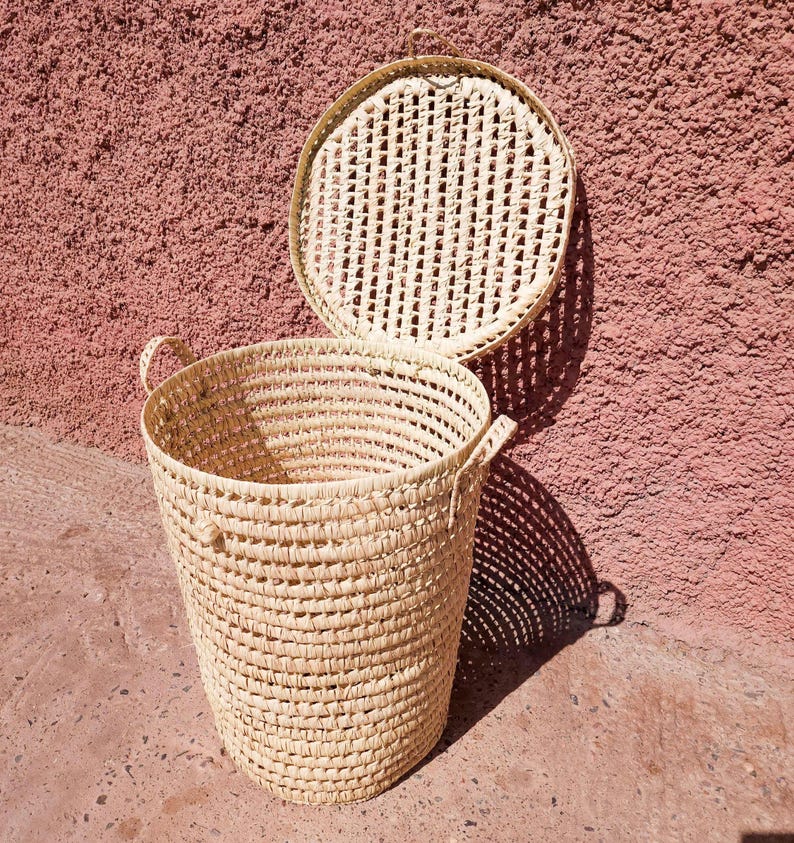 Round Laundry Basket in Palm Leaves