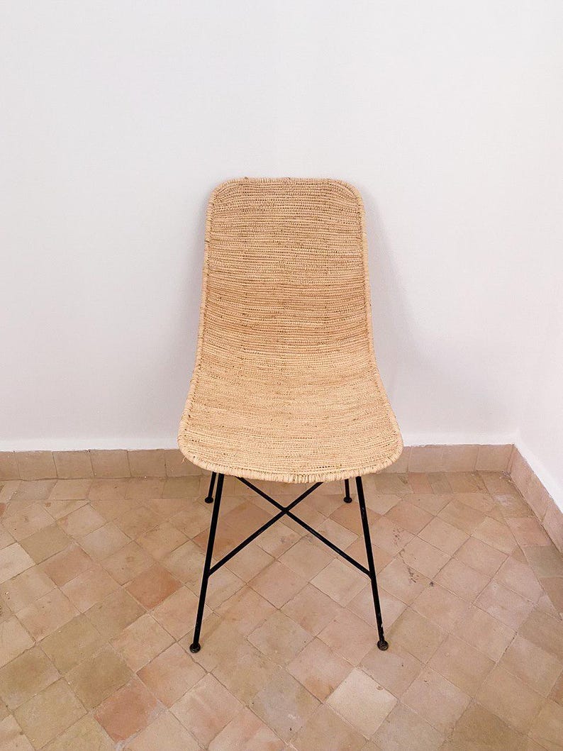 Handmade Wicker Dining Chair – Natural Palm Leaf & Metal Base