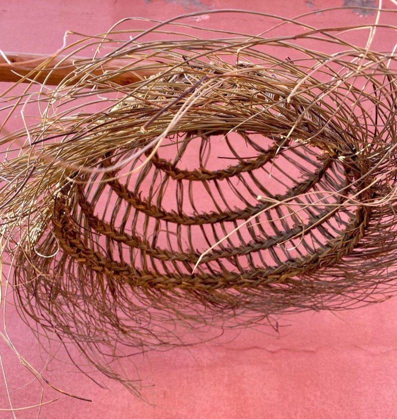 SUSPENSION EN ALFA AJOURÉ - DEMI BOULE 1 TRESSE
