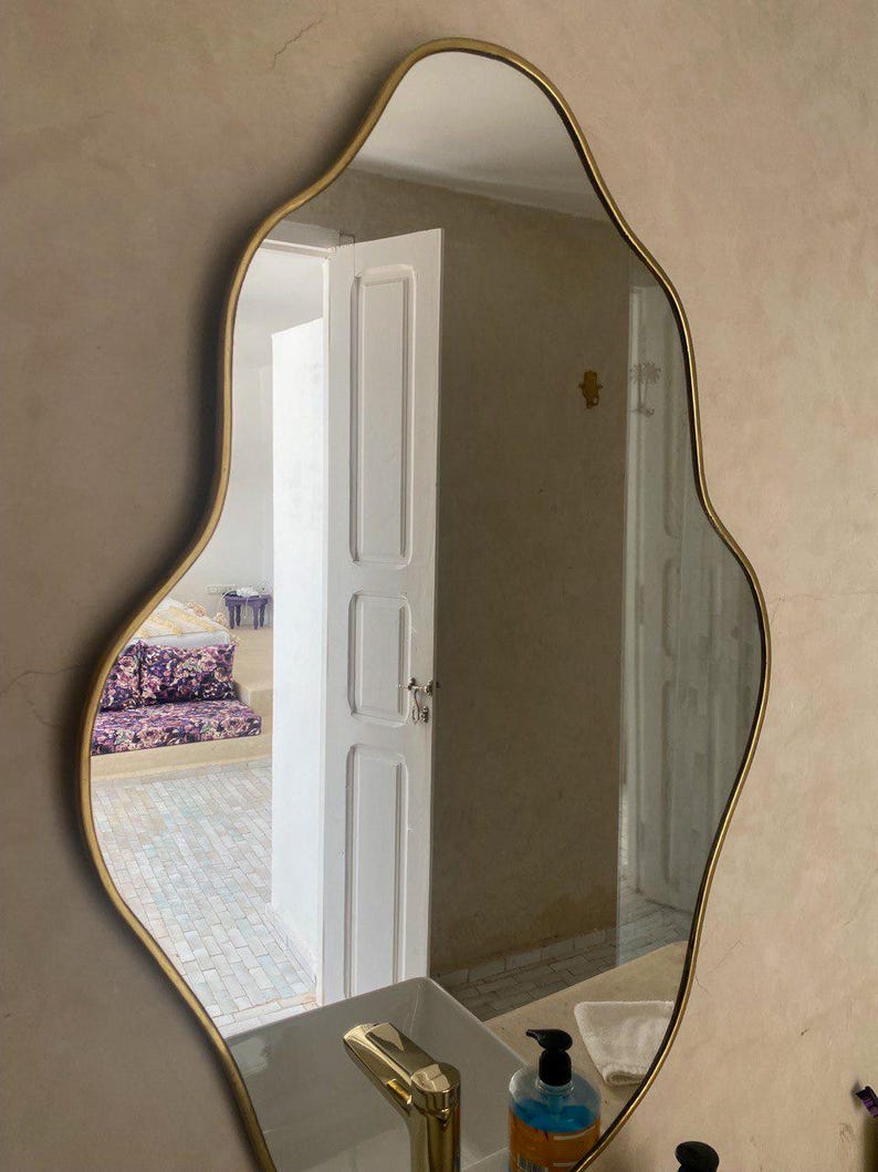 Handmade Wavy Brass Mirror – Modern Organic Wall Décor