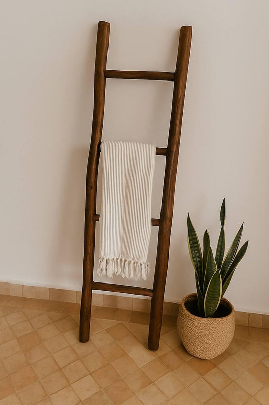 Échelle décorative en bois brun 150cm