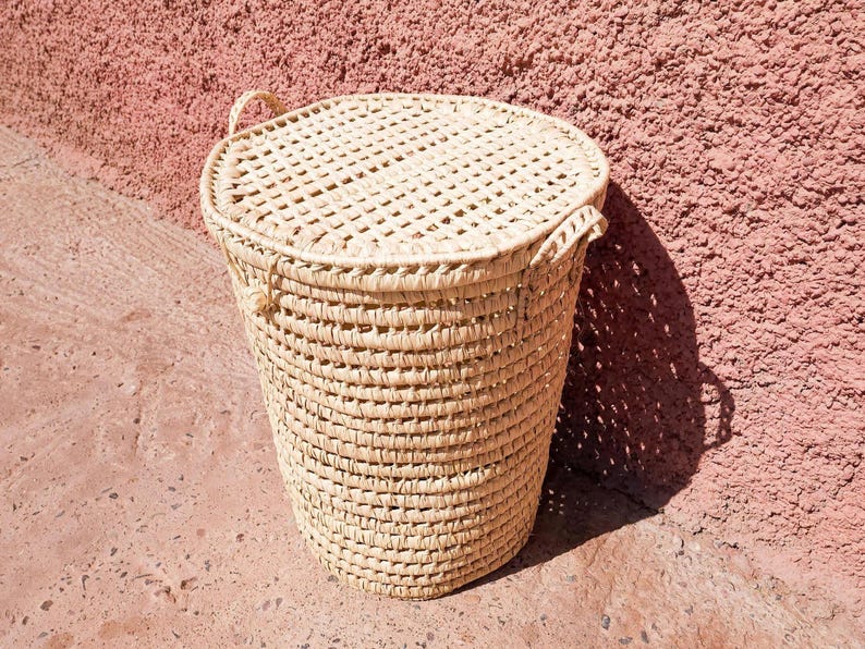 Round Laundry Basket in Palm Leaves