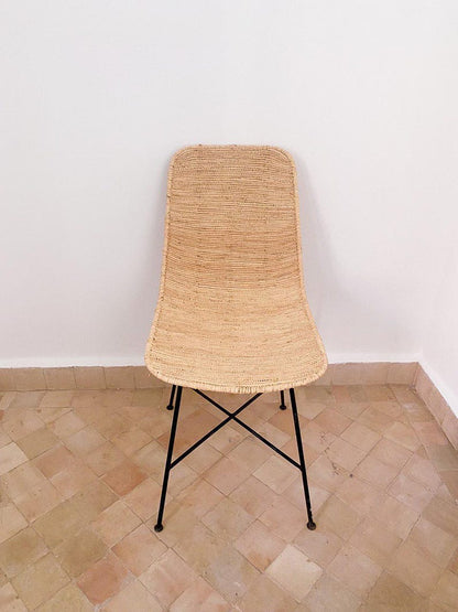 Handmade Wicker Dining Chair – Natural Palm Leaf & Metal Base