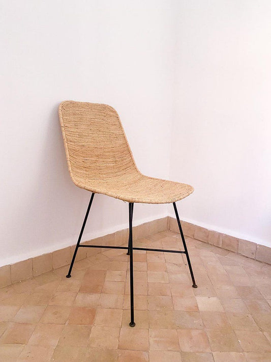 Handmade Wicker Dining Chair – Natural Palm Leaf & Metal Base