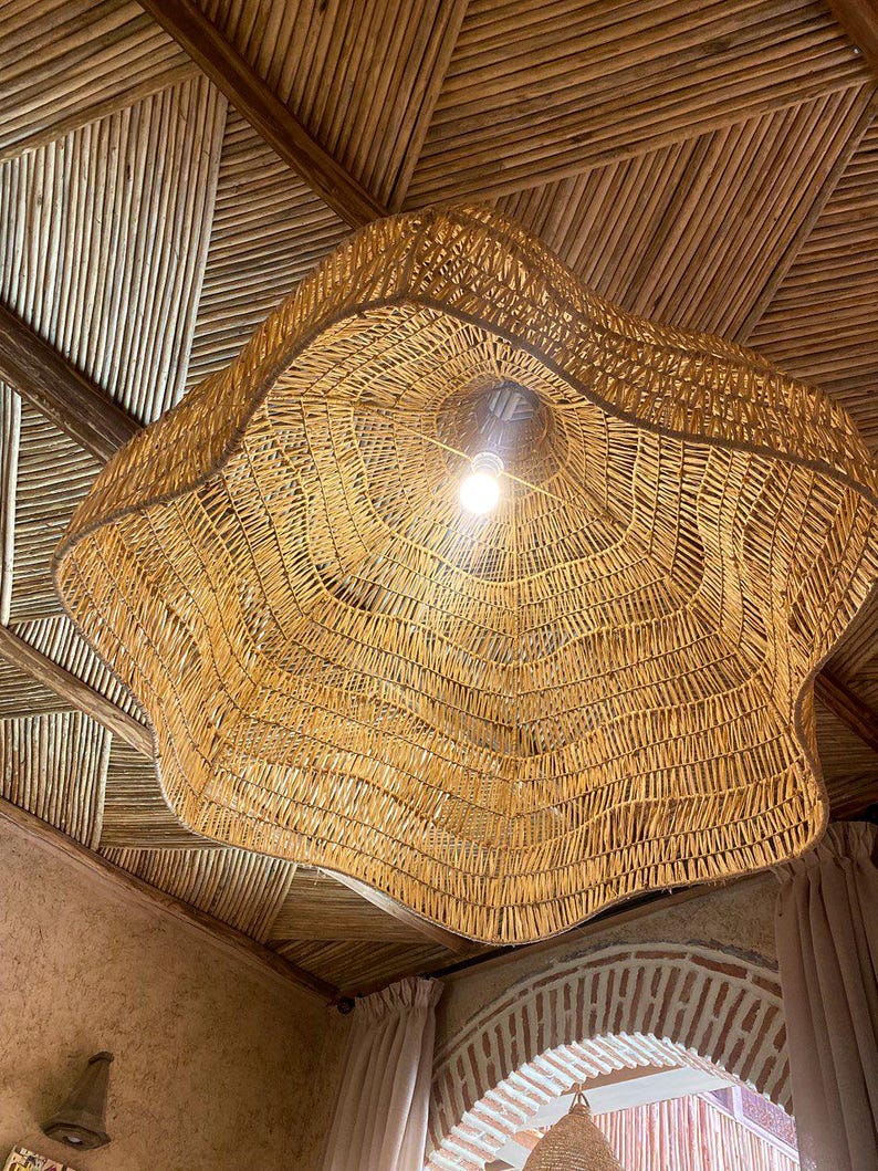 Handwoven Raffia Pendant Light – Large Natural Ceiling Lamp