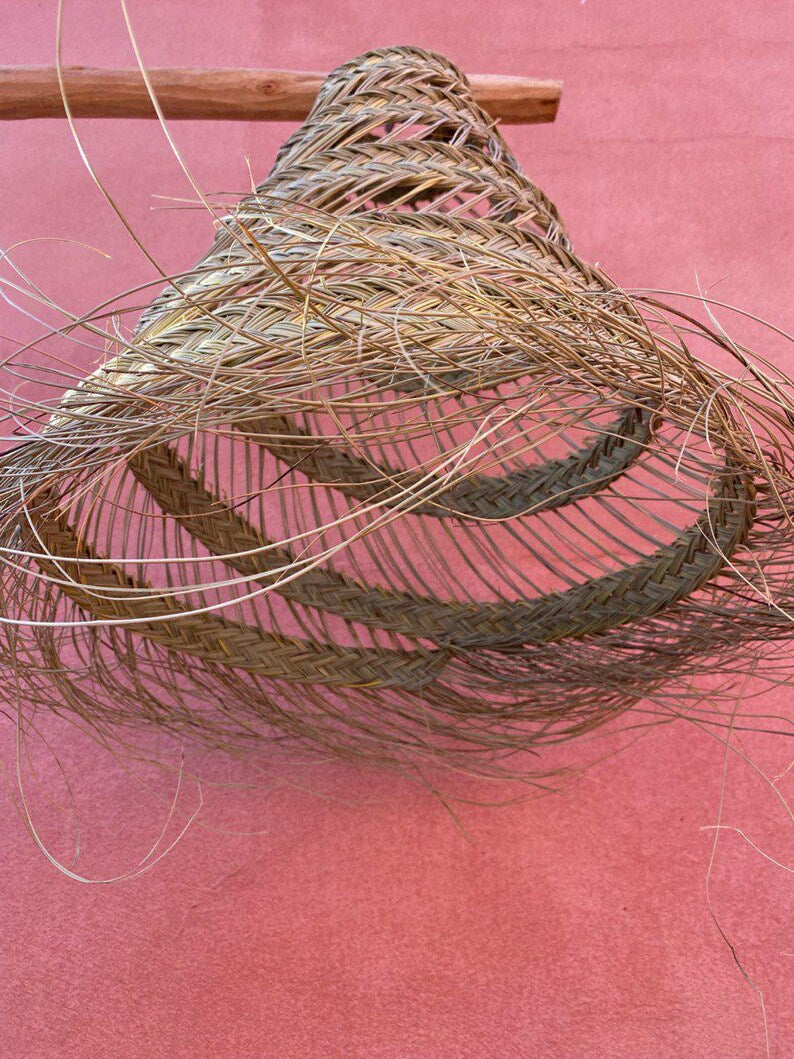 SUSPENSION EN PALME ET PAILLE