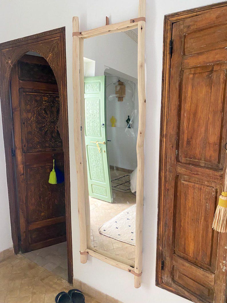 Handcrafted Rustic Ladder Mirror – Natural Wood Frame